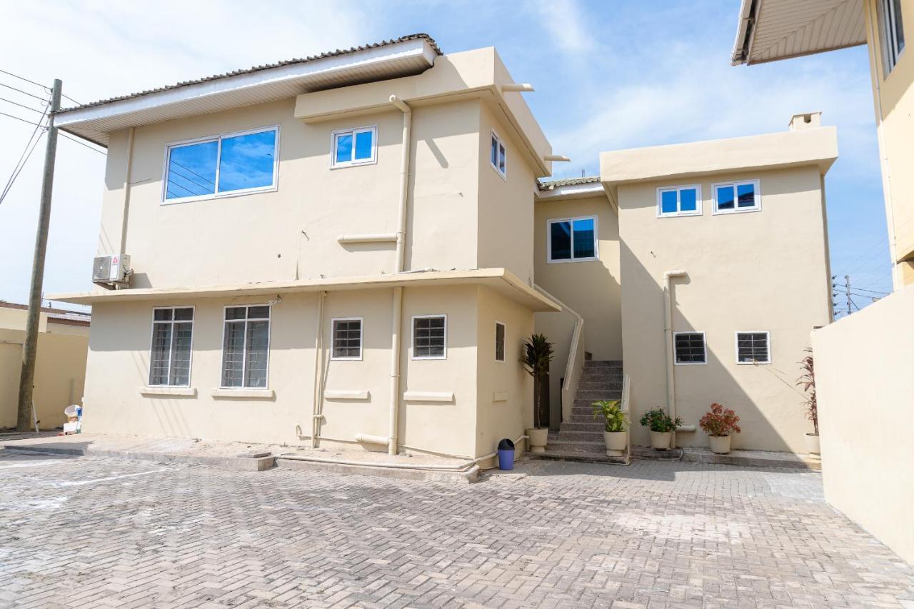 Brannic Lodge Accra Luaran gambar